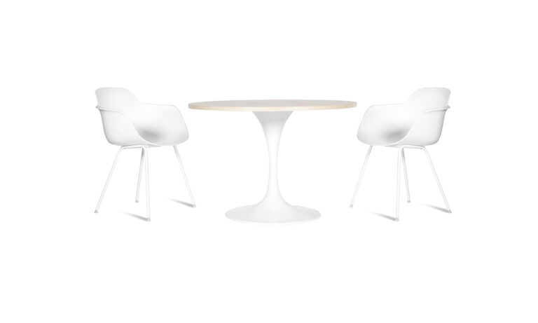 White AMORE Round table with chairs