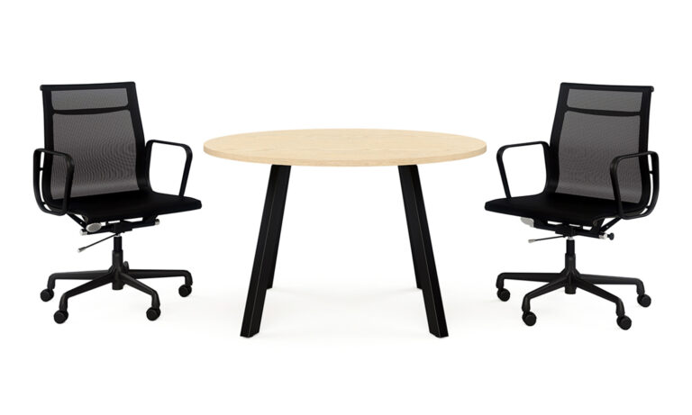 Front facing single round Envy meeting table black