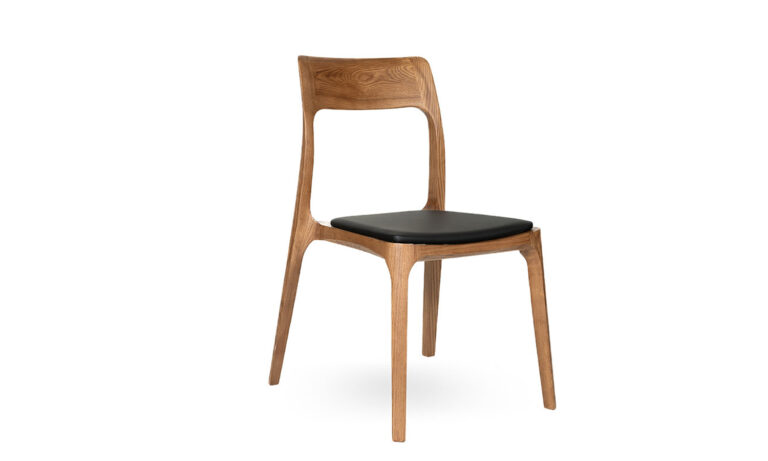 3/4 front of Walnut Juna Visitor and Training Chair